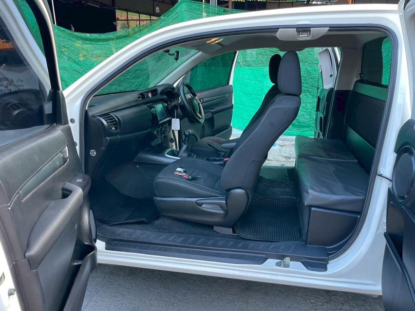 021 #TOYOTA HILUX REVO 2.4 CAB MT  15