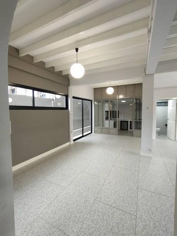 ให้เช่า ขาย บ้านเดี่ยว 2 ชั้น รีโนเวทใหม่ 300 ตร.ม ถนนสุทธิสารวินิจฉัย ลาดพร้าว รัชดา เหมาะอยู่อาศัยและทำโฮมออฟฟิศ รัชดาภิเษก 20 ใกล้ MRT สุทธิสาร และ 9