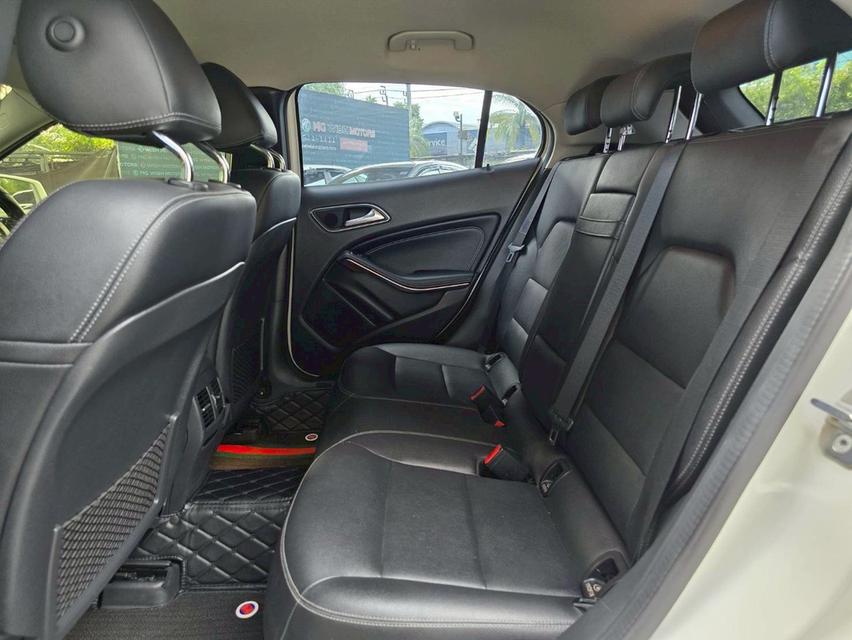 Benz Gla200 Facelift ปี19 12