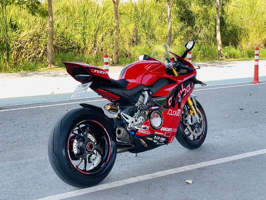 Ducati ปี2020 สภาพใหม่เอี่ยม ชุดแต่งเพียบ 5