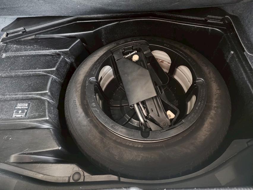 ขายรถ Benz C180 W205 ปี 2004 สีดำ เกียร์ออโต้ 17