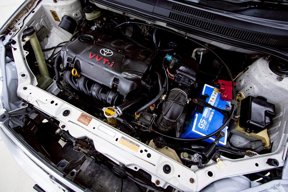 TOYOTA VIOS 1.5 E 2003 17