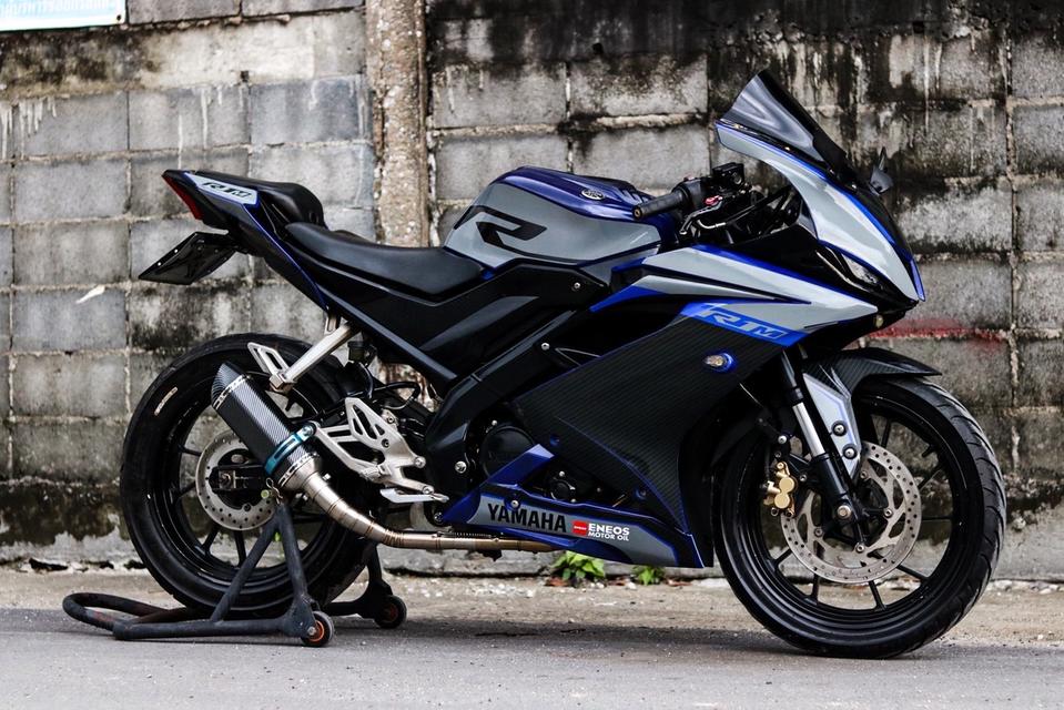 R15 Yamaha 3