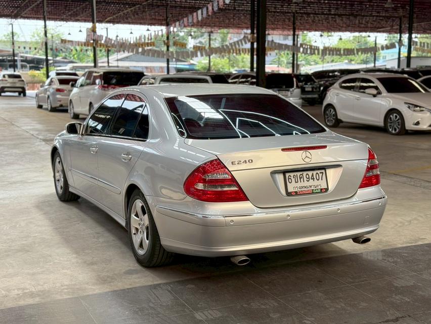 Mercedes-Benz E240 2.6 Avantgarde ปี2003รถบ้านแท้ สวยสภาพดี ออพชั่นจัดเต็ม พร้อมใช้งาน รูปย่อยที่ 4