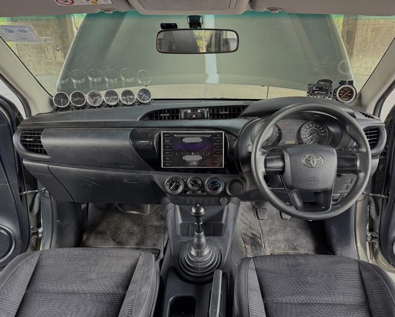 Toyota Hilux Revo 2.4 Entry Z Edition Smart-Cab MT ปี 2019  6