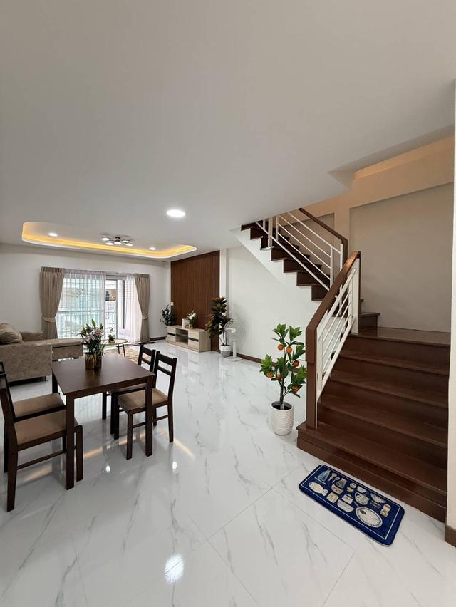 หมู่บ้าน นนทวีวิลล์  5 ถนนมิตรไมตร 7