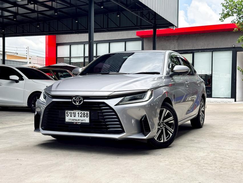 ขายรถ Toyota Yaris Ativ 1.2 Premium Sedan ปี 2023 สีเทา เกียร์ออโต้