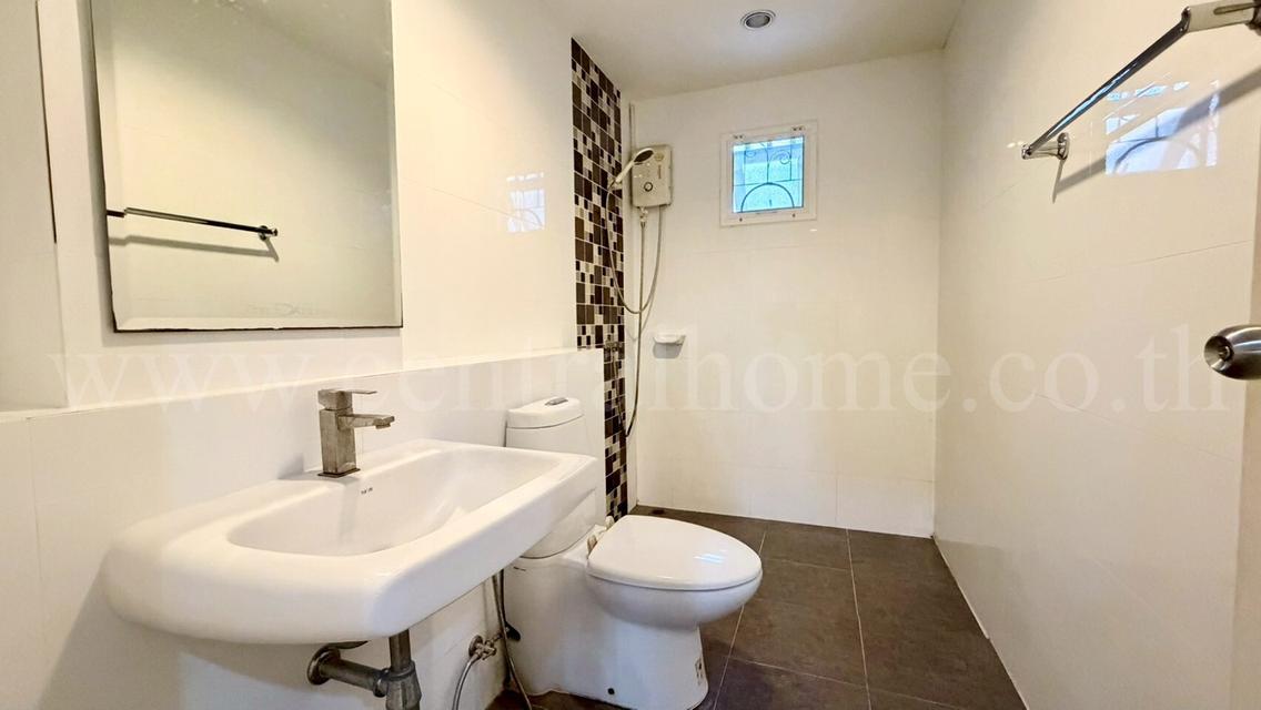 ทาวน์โฮม 3 ชั้น ดิ เอ็กซ์คลูซีฟ แคราย - งามวงศ์วาน หลังริม 17