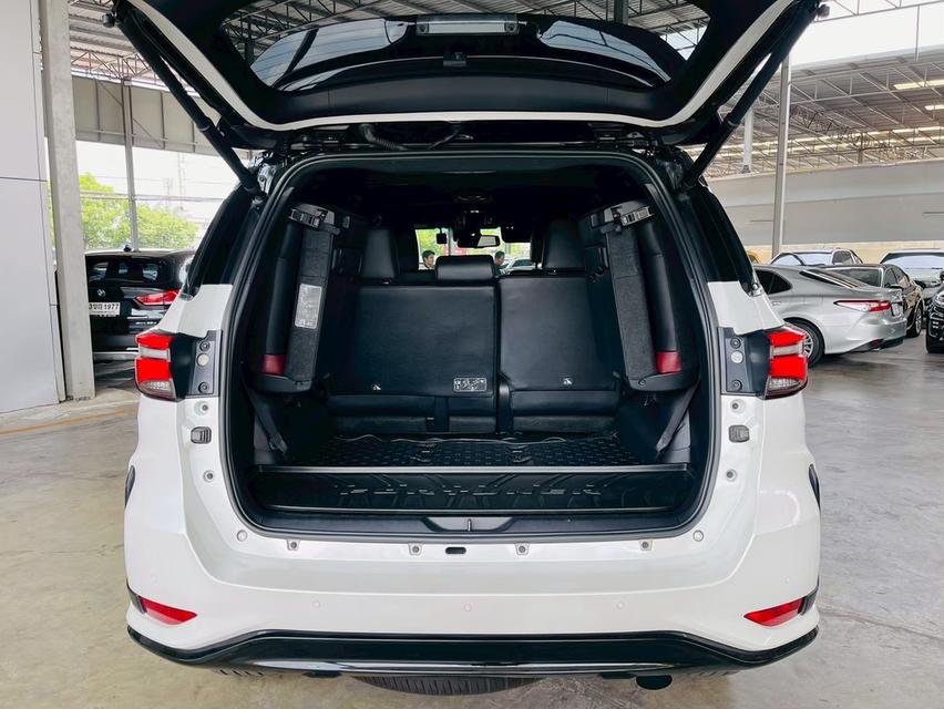 Toyota Fortuner 2.4 Legender 4WD ปี 23แท้ 7หมื่นโลแท้มือแรก รูปที่ 16