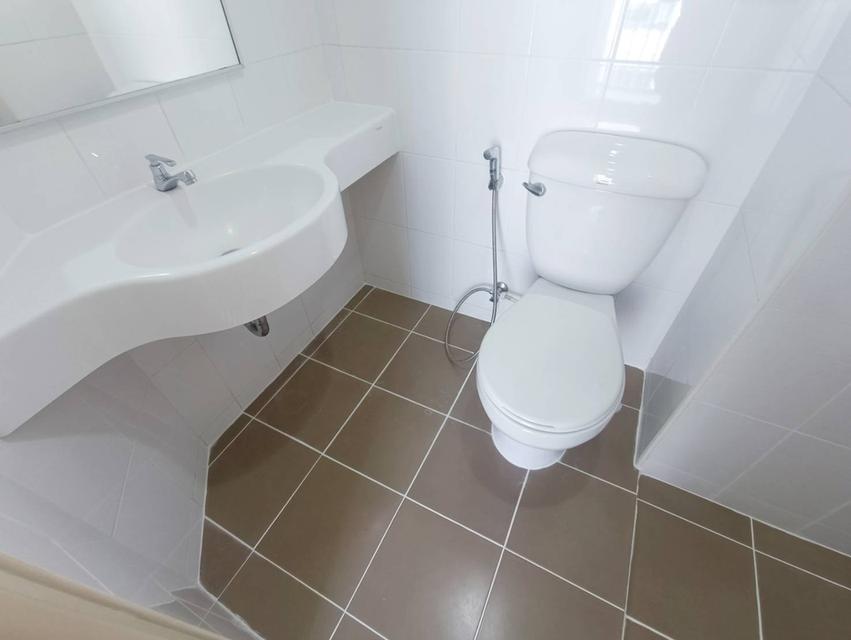 (ลดเพิ่ม 40,000 บาท) ห้องน่ารัก วิวดีม๊ากกกก รีโนเวท มีเครื่องใช้ไฟฟ้า ผ่อนถูก 5,xxx บาท ตึก D ชั้น 28 โล่ง ลมเย็น ใกล้ IKEA บางนา 10