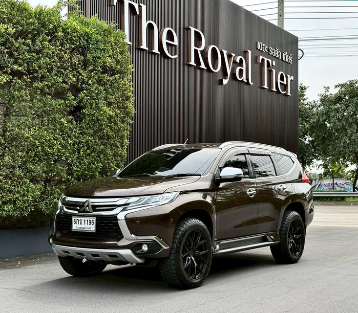 Pajero 2.4 GT Premium NAVI 4WD รถมือเดียวป้ายแดง ปี2015 เข้าเช็คศูนย์ทุกระยะ