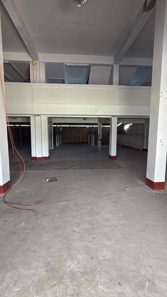 ให้เช่าอาคารพาณิชย์ ตลาดน้อยหน่า ปากช่อง นครราชศรีมา 3.5 ชั้น 120 ตรว 576 ตรม 3