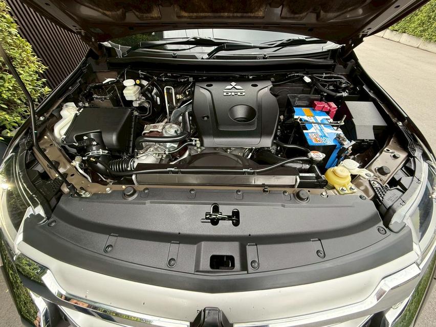 Mitsubishi Pajero 2.4GT 4wd ปี17 20