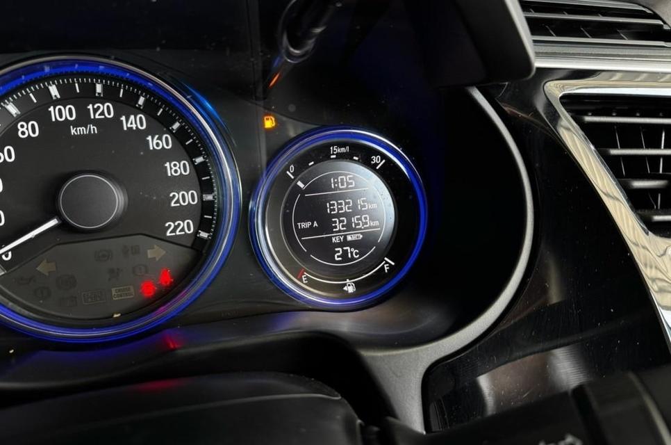 Honda City 1.5SV+ i-VTEC เบนซิน เกียร์ออโต้  ปี2014 17