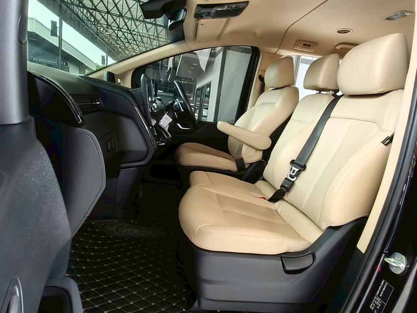 รถเข้าใหม่! Hyundai Staria SEL ดีเซล ปี 2022 สีดำ 9