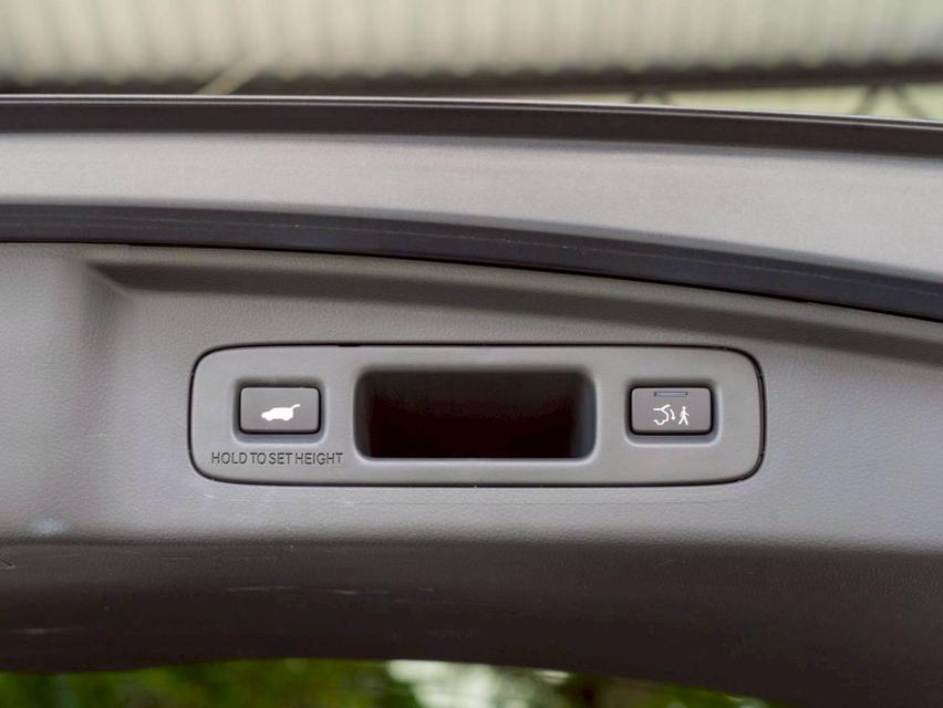 HONDA CR-V 2.0 e:Hev ES  ปี จด 2024  ไมล์ : 7x,xxx km. 12