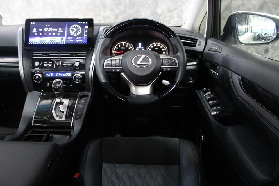 รหัสรถ JRS8573 TOYOTA Alphard 2.5 SC น้ำมันล้วน กับชุดแต่ง Lexus LM 300 ปี 2016 8