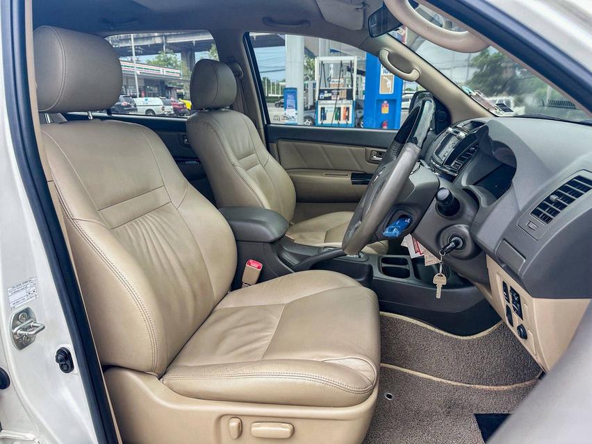 TOYOTA FORTUNER 3.0 V 2WD 2012SUV 7 ที่นั่ง เครื่อง 3000 VNT แรง ทน ซ่อมง่าย รูปที่ 17