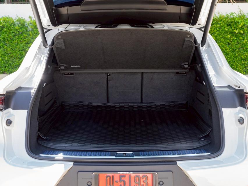 Porsche Cayenne E-Hybrid Coupe ปี 2024 รูปที่ 17