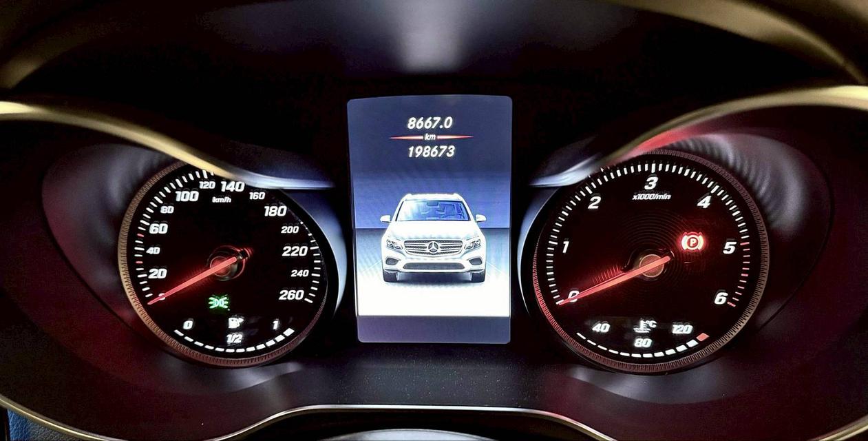 Mercedes-Benz Glc250d AMG 4Matic ปี 2019 12