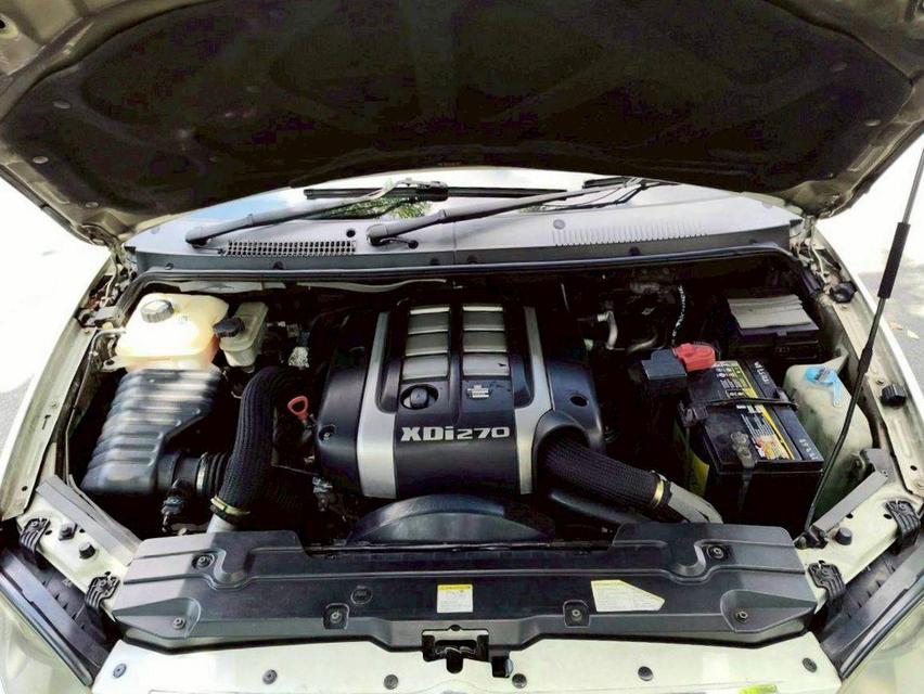 Ssangyong Stavic SV270 เครื่องดีเซล 2.8 เกียร์ Auto สีขาวมุก ปี 2010 17