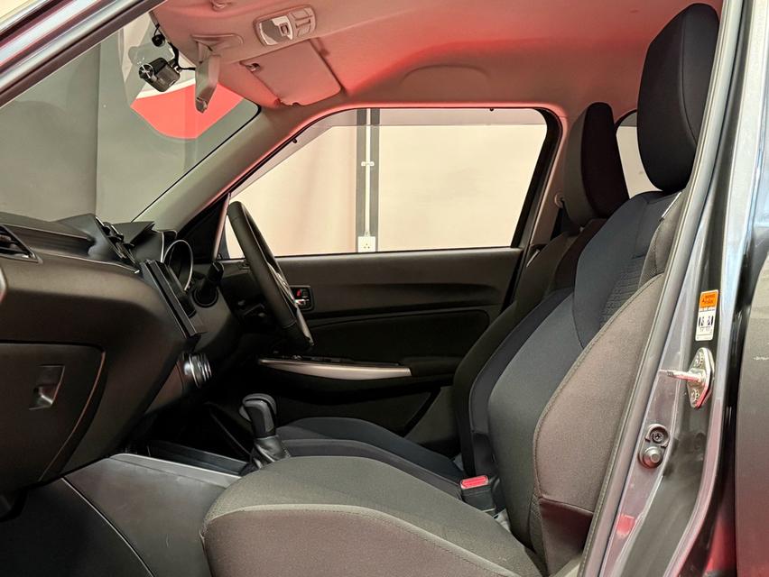 2023 SUZUKI SWIFT GLX รุ่น TOP สุด รถมือเดียวออกป้ายแดง รถวิ่งน้อย เข้าศูนย์ทุกระยะ รถไม่เคยมีอุบัติเหตุครับ รูปที่ 13