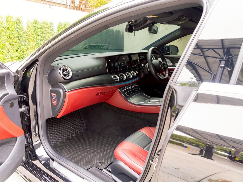 Mercedes-Benz CLS220d AMG ปี 2024 11