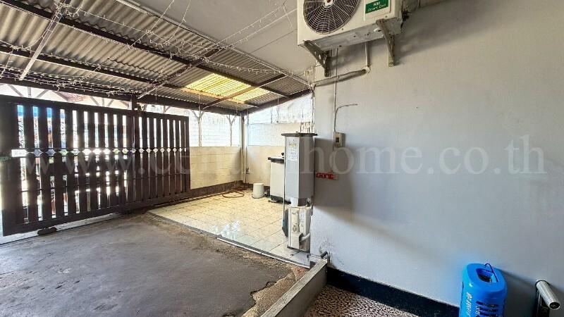 ทาวน์เฮ้าส์ ชั้นเดียว พงษ์เพชร เคหะ แจ้งวัฒนะ 14 ราคาถูก ขายตามสภาพ 3