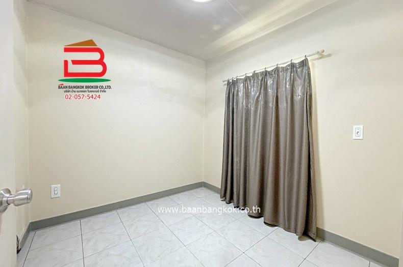 ทาวน์เฮาส์ หมู่บ้านพฤกษา 65/1 (ใกล้ตลาดไท) เนื้อที่ 18.6 ตรว. ตำบลคลองสอง อำเภอคลองหลวง ปทุมธานี 9