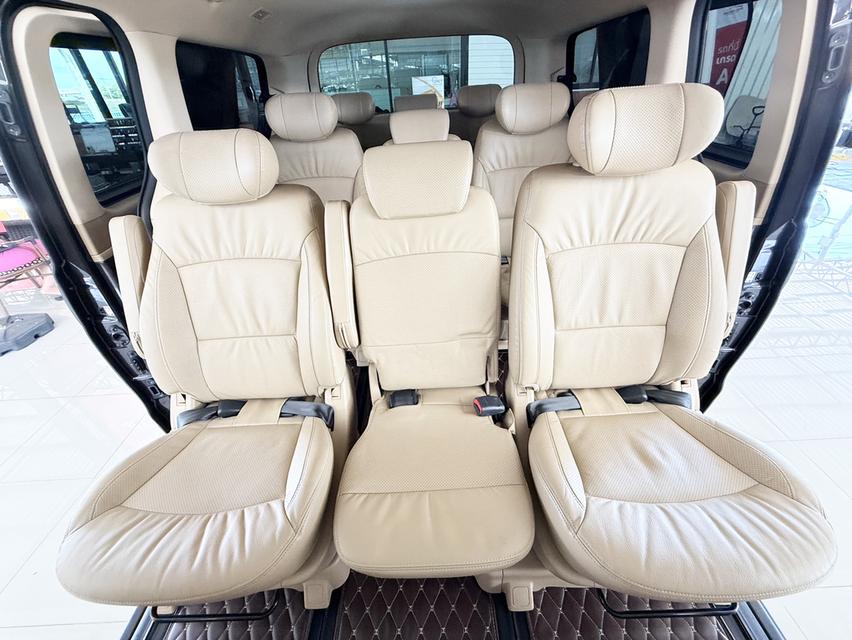 Hyundai H-1 2.5 Deluxe (ปี 2018) Wagon AT 12