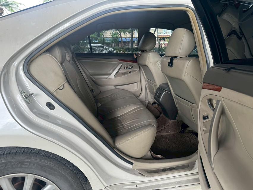 ขายรถ Toyota Camry 2.4 Hybrid ปี 2011 สีขาว เกียร์ออโต้ 10
