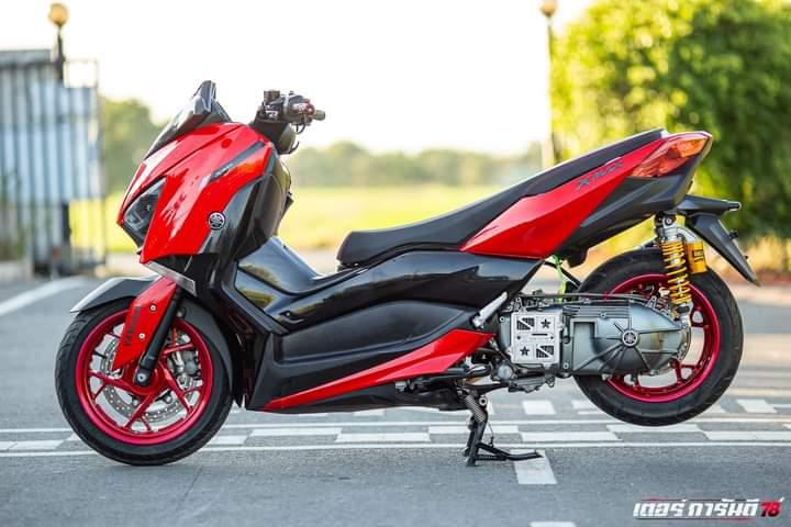 Yamaha Xmax 300สีแดง 4