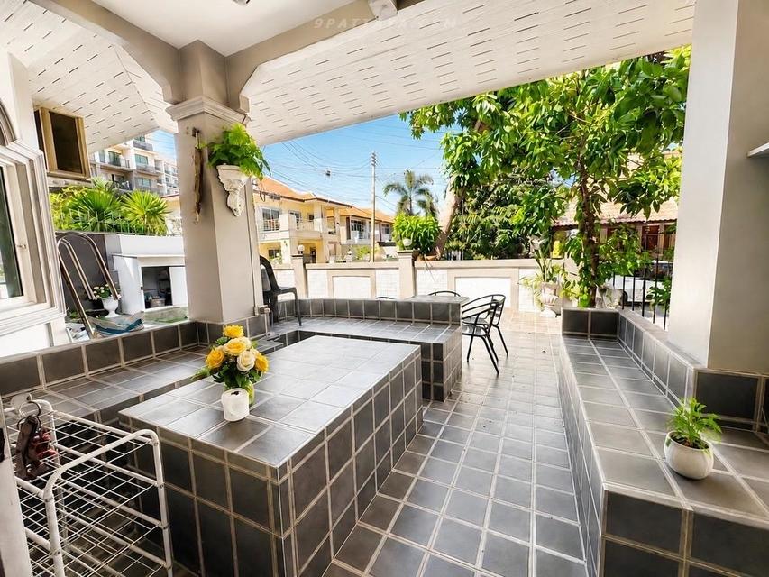 For Sale — Investment House in Thappraya Soi 15, PattayaHouse for sale in a prime location on Thappraya Soi 15, Pattaya. Suitable for personal living 12