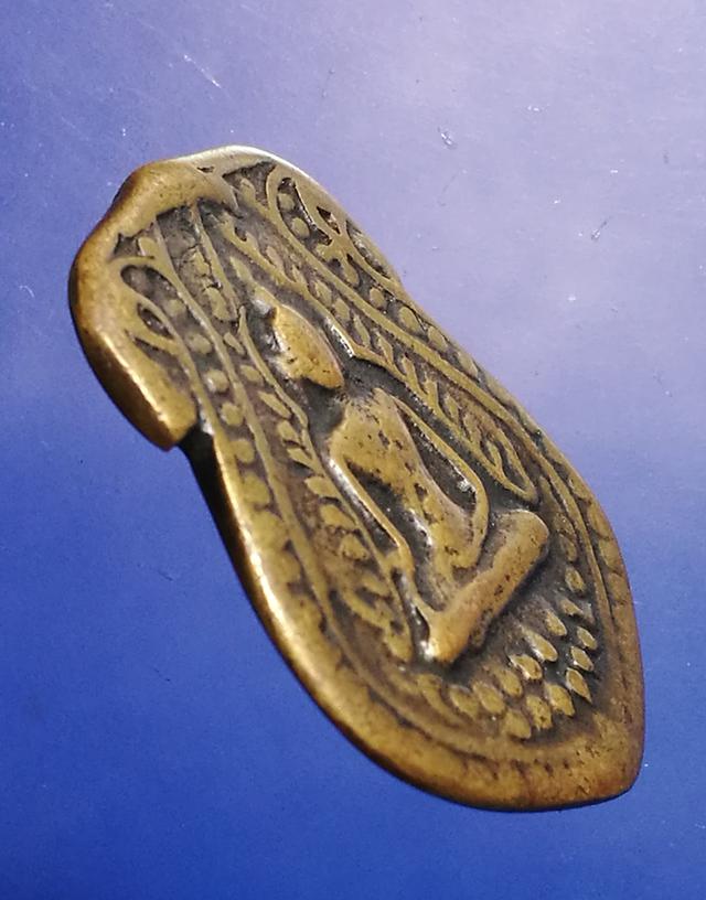 รูปหลัก เหรียญหล่อพระพุทธชินราช ผ่านการบูชา สึก เหรียญยังสวย