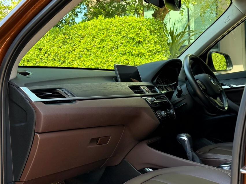 2017 BMW X1 F48 รถออกศูนย์ BMW THAILAND รถสวยสภาพสมบูรณ์พร้อมใช้งาน รถวิ่งน้อย เข้าศูนย์ทุกระยะ รถไม่เคยมีอุบัติเหตุครับ 12