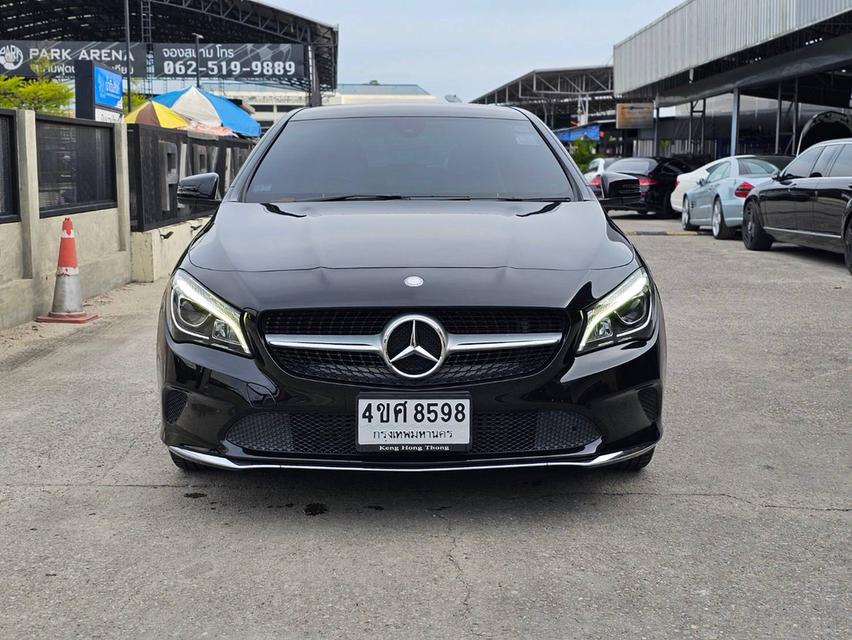 ขาย Benz Cla200 ปี17 5