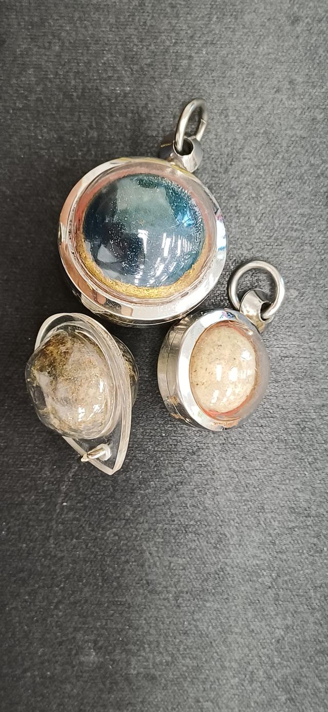 ลูกอมหลวงปู่มและสายเกจิให้เช่ารวม 12