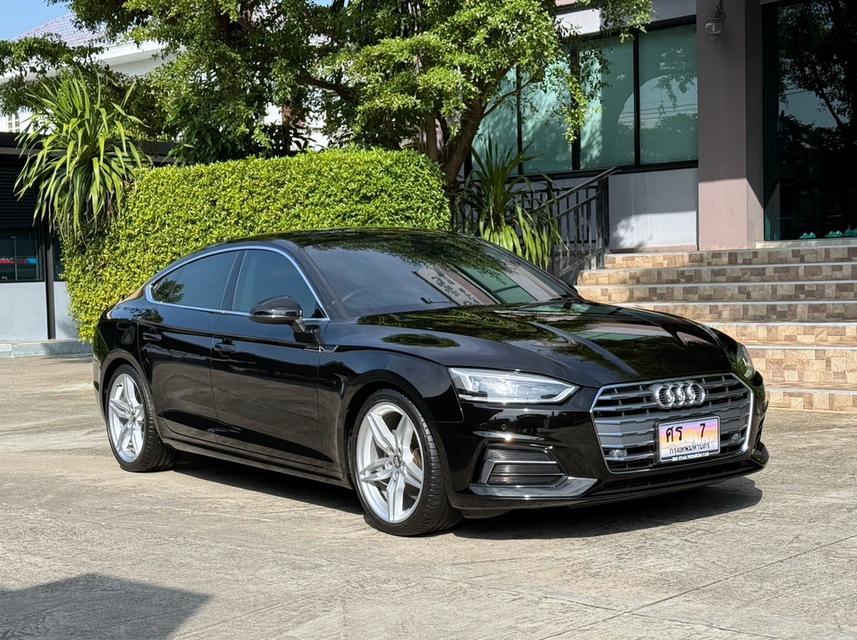 2020 AUDI A5 40 TFSI รถมือเดียว 70,000 กม เข้าศูนย์ตรงระยะ สภาพป้ายแดง ไม่เคยมีอุบัติเหตุครับ