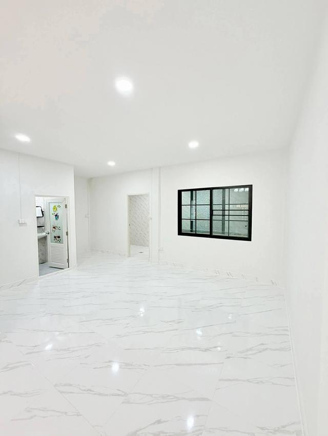 ขายทาวน์เฮาส์ หมู่บ้านพรธิสาร 5 คลอง 7 ธัญบุรี (โทรสอบถามราคา) 3