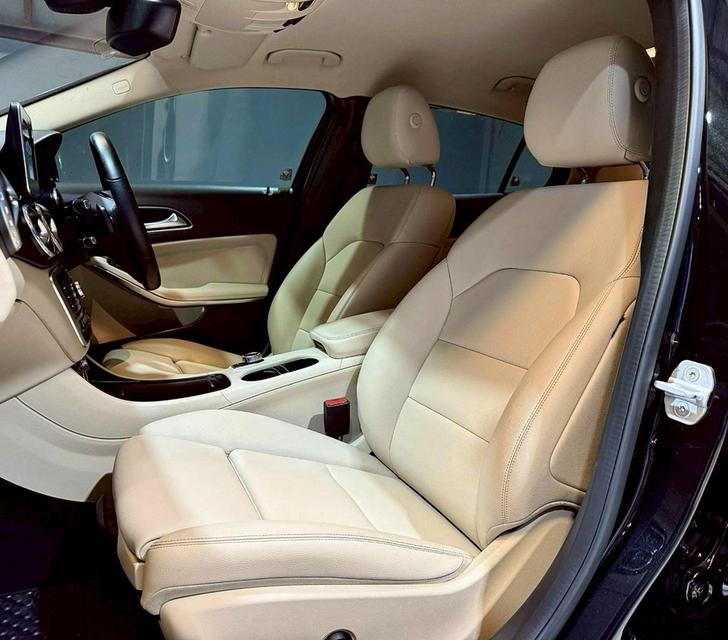 Mercedes-Benz GLA200 (W156) ปี 2017 7