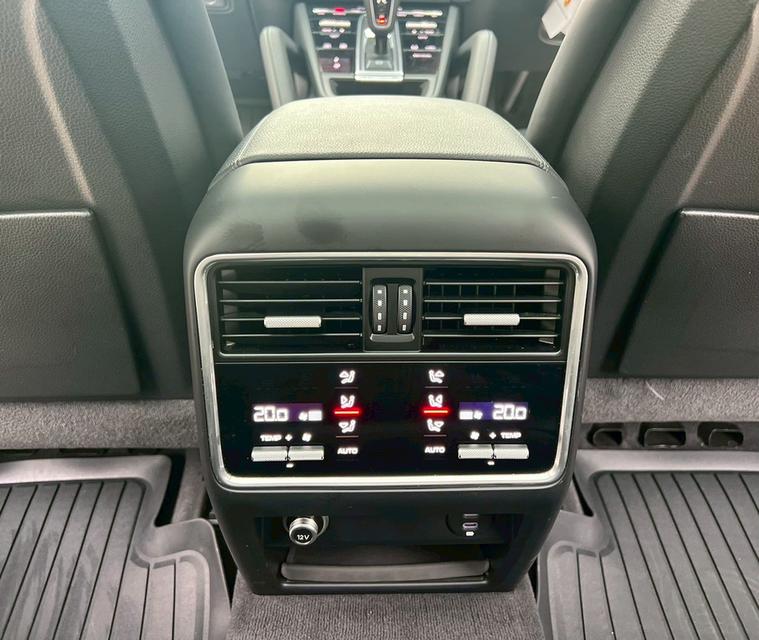 Porsche Cayenne E-Hybrid Coupe 2022 14