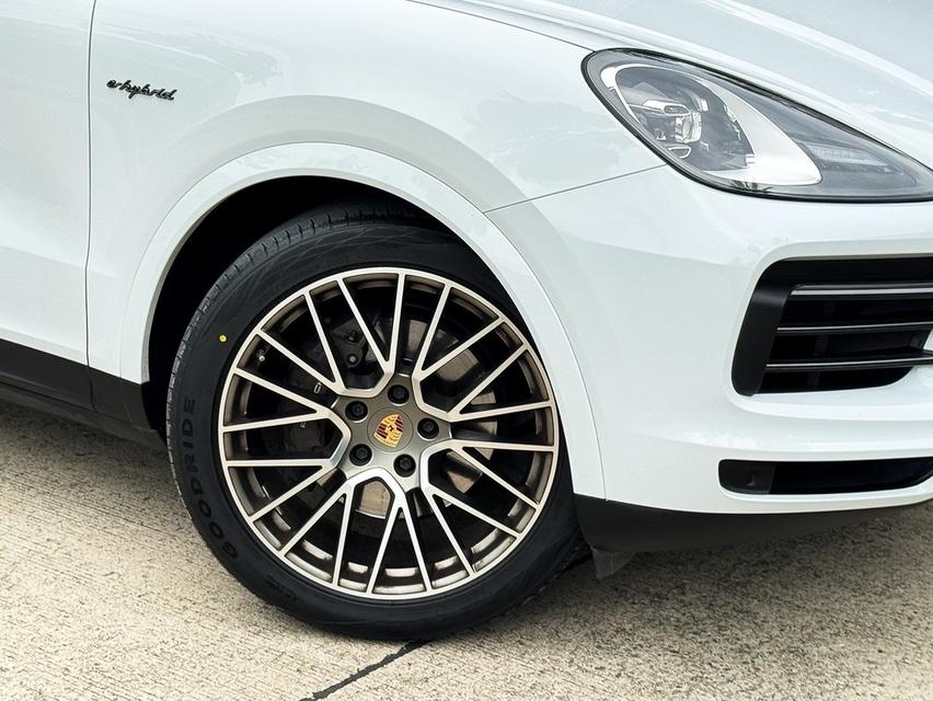 Porsche Cayenne e-hybrid Coupe ปี 2023 Platinum Edition ใช้งาน 7 หมื่นโลเท่านั้น พร้อมวารันตี เจ้าของเดียวออก AAS รูปที่ 5