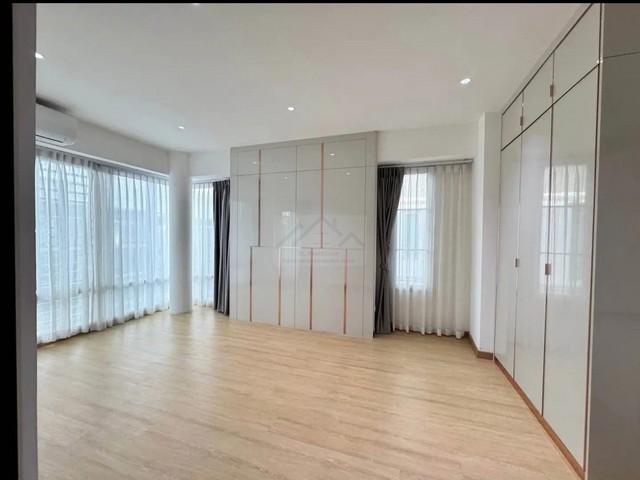 ขาย โฮมออฟฟิศ 4 ชั้น 500 ตรม. โครงการ บี สแควร์ พระราม 9-เหม่งจ๋าย 8