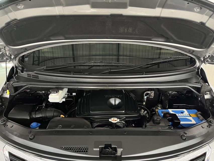  Hyundai H-1 2.5 Elite (ปี 2016) Wagon AT รถสวย สภาพดี ไมล์น้อย ฟรีดาวน์ รถตู้พรีเมี่ยม 11 ที่นั่ง 6