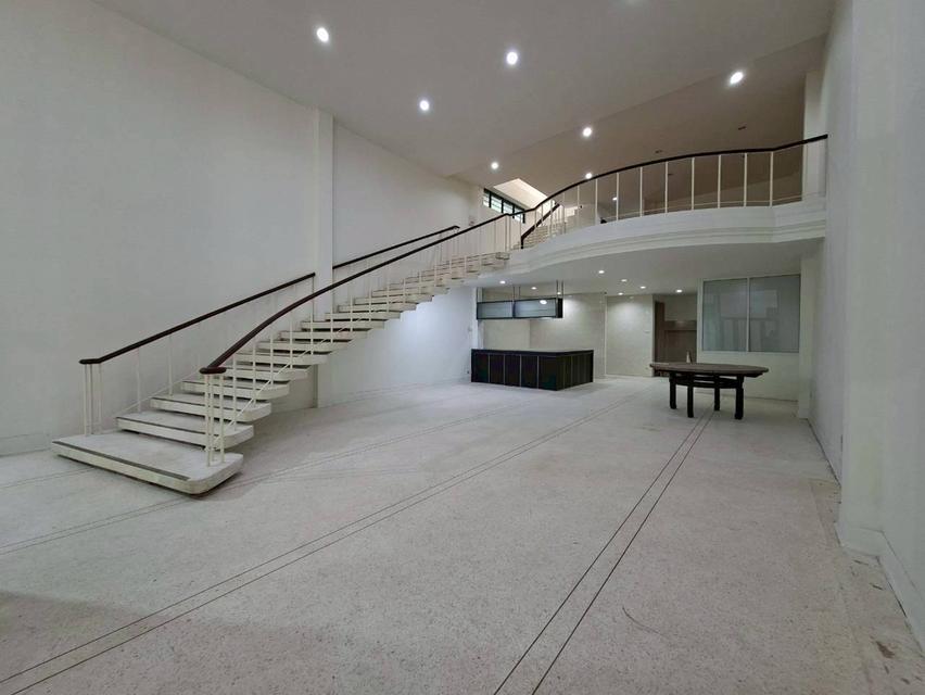 ให้เช่าทาวน์เฮ้าส์ 7 ชั้น ย่านสยาม บรรทัดทอง พร้อมอยู่ (N.1989) 1