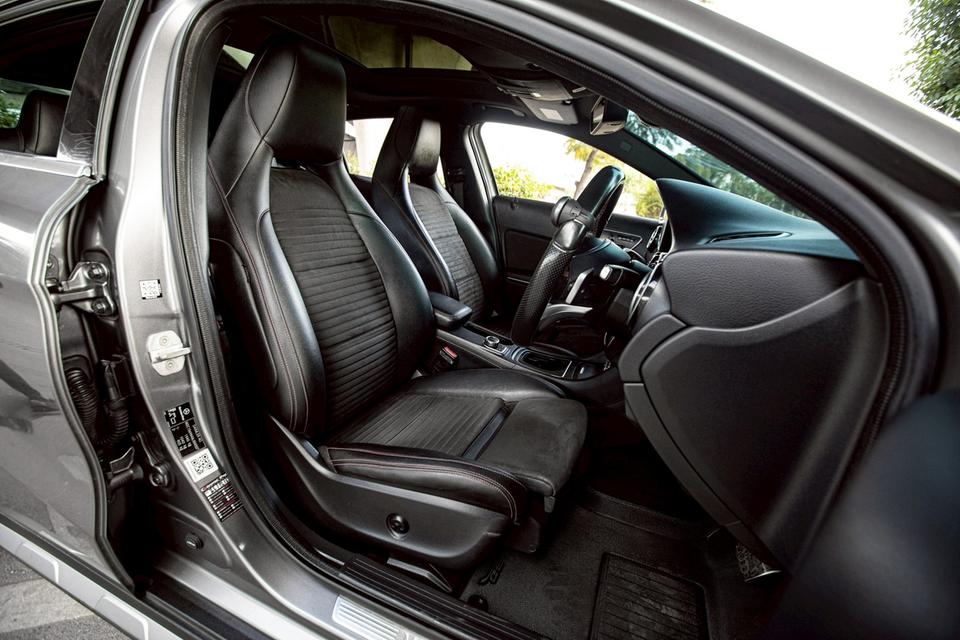 Mercedes Benz Gla250 ปี2017 13