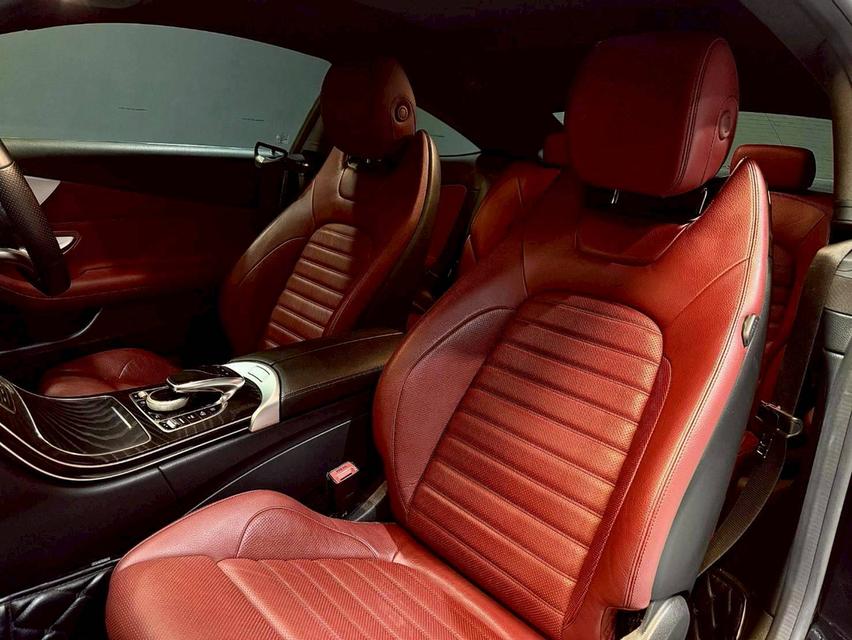 Mercedes-Benz C200 Coupe รูปที่ 9