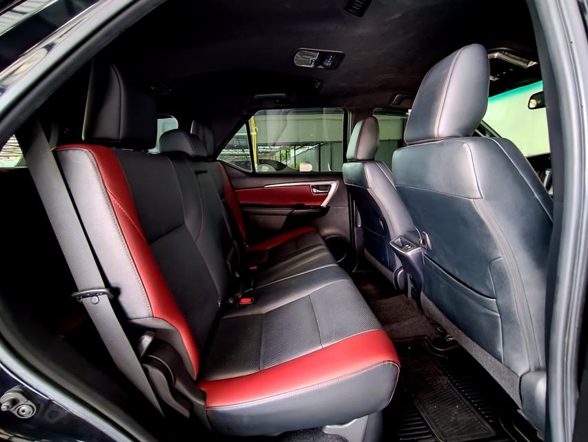 FORTUNER LEGENDER 2.4 V 4WD ปี 2021 ✅ ฟรีค่าจัด-ค่าโอน ✅ ฟรีประกันภัย ✅ ฟรี พรบ 13