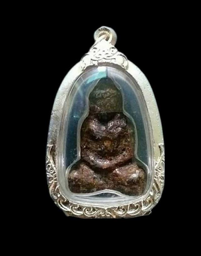 พระร่วงนั่ง สนิมแดง. รูปที่ 9