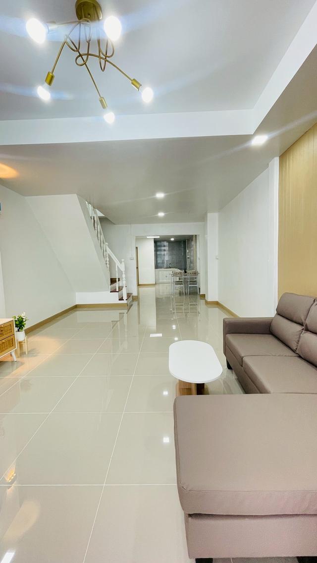 หมู่บ้านหงส์ประยูร1. 8